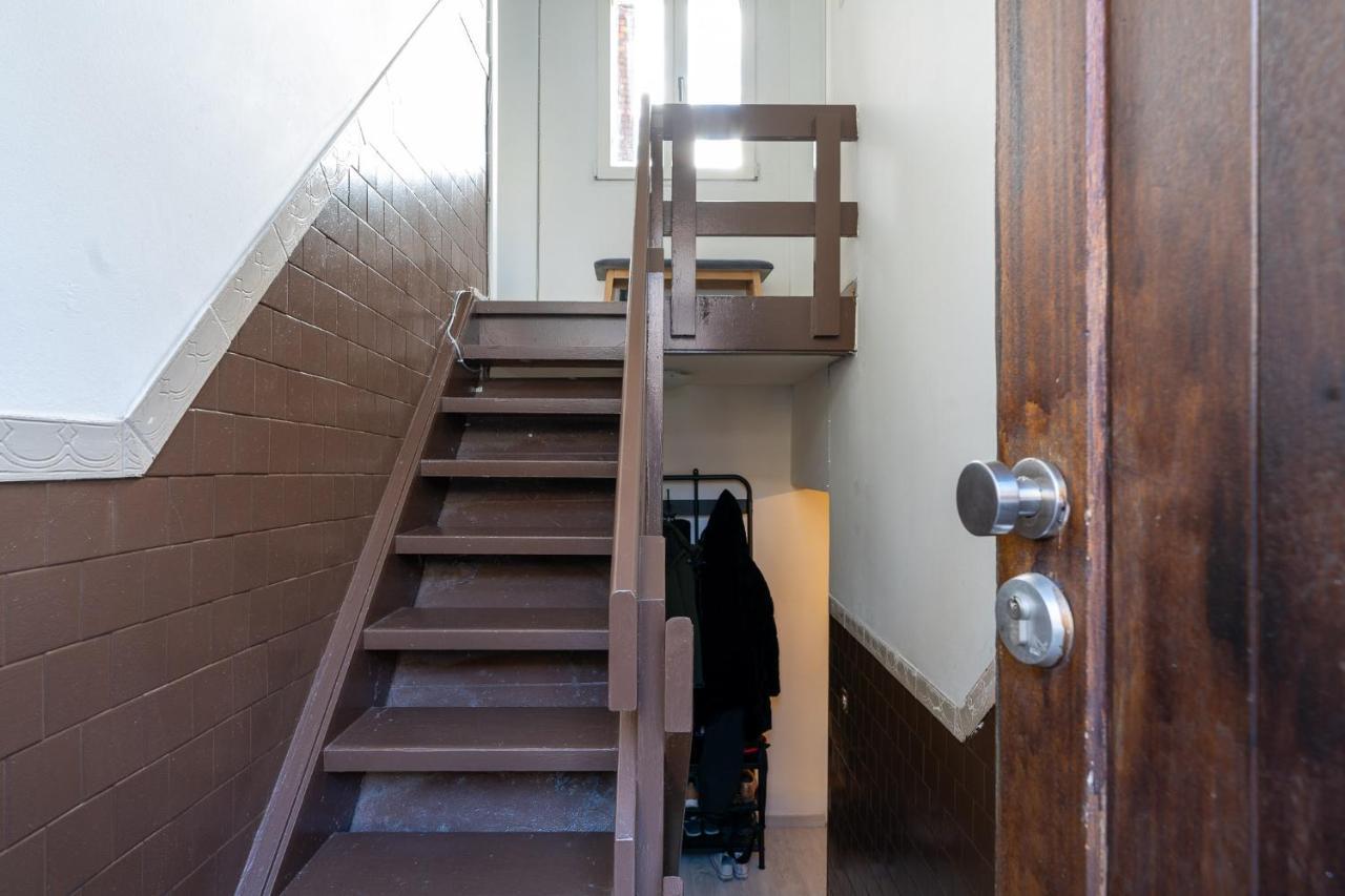 Large Room In House W Shared Kitchen & Bathroom W Free Parking Bluecard Antwerpen Kültér fotó